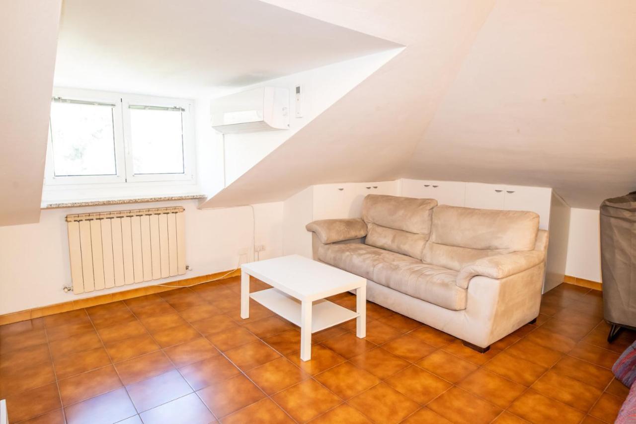 Casa Alejandro Apartment วาราซเซ ภายนอก รูปภาพ